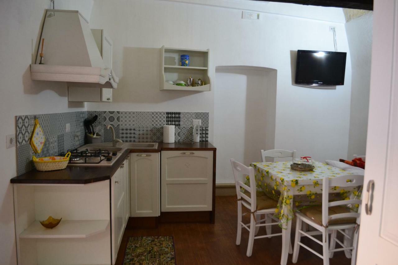 Le Case Di Titina Mottola Exterior foto